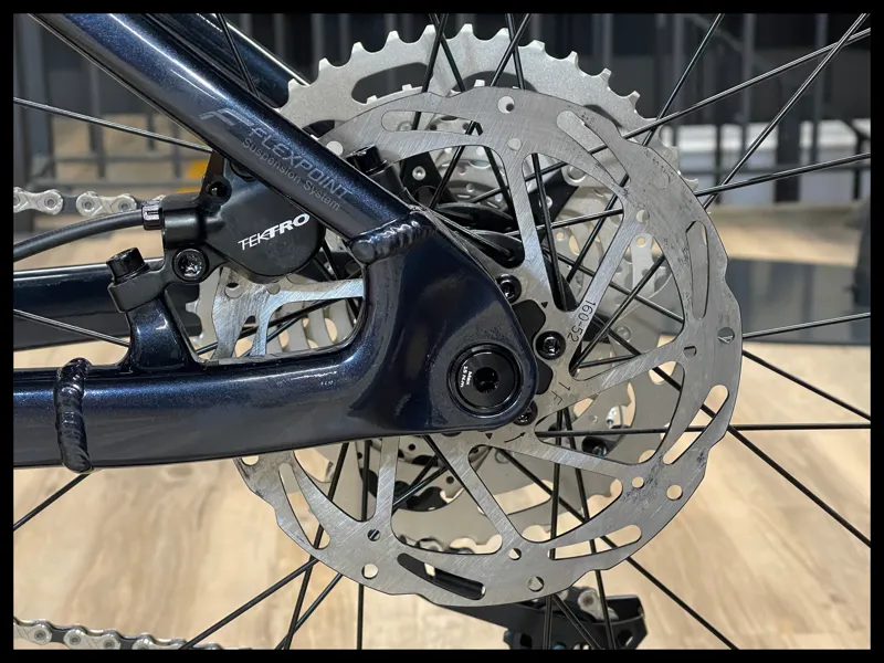 Liv Embolden 2 Small Cold Night 2022-8