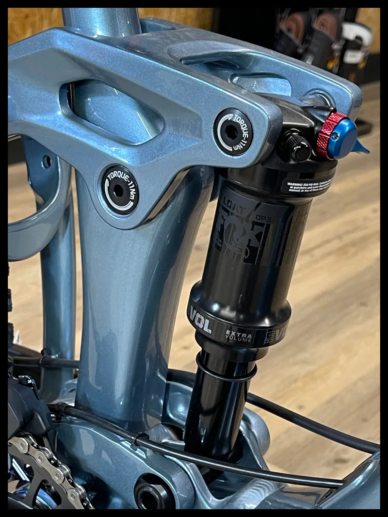 Liv Intrigue LT 2 Small Aged Denim 2023-5