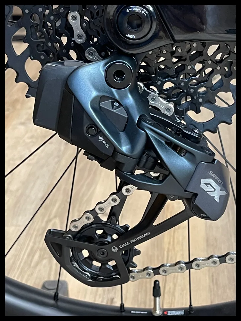 Giant Trance X Advanced E+ Elite 1 Medium Gunmetal Black/Black 2022-3