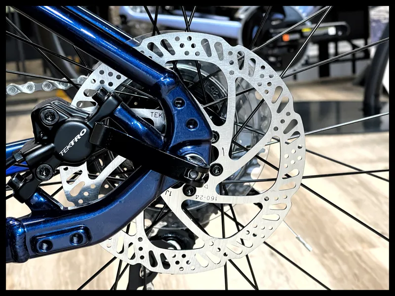 Giant Roam 2 Disc Medium Eclipse 2023-8