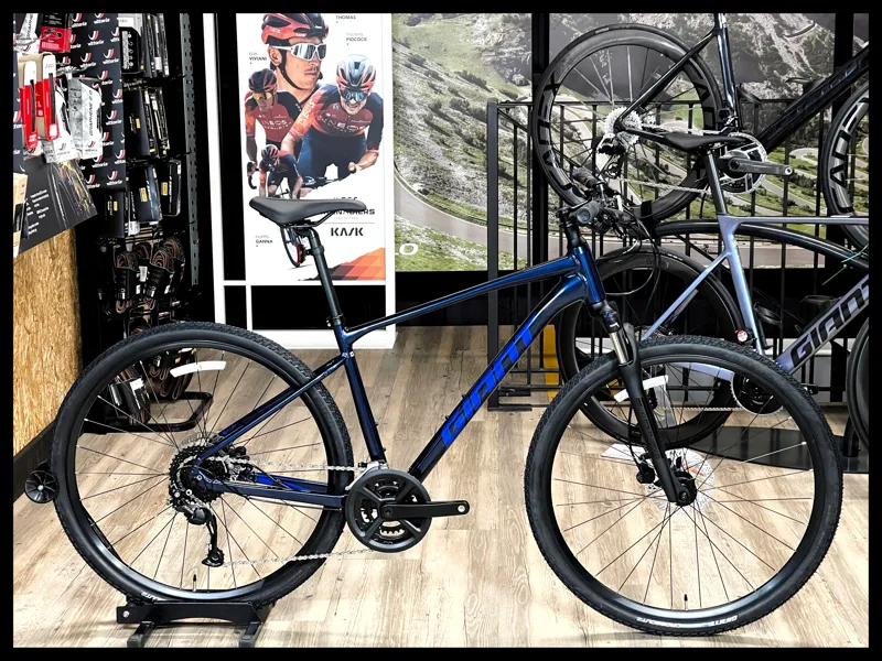 Giant Roam 2 Disc Medium Eclipse 2023