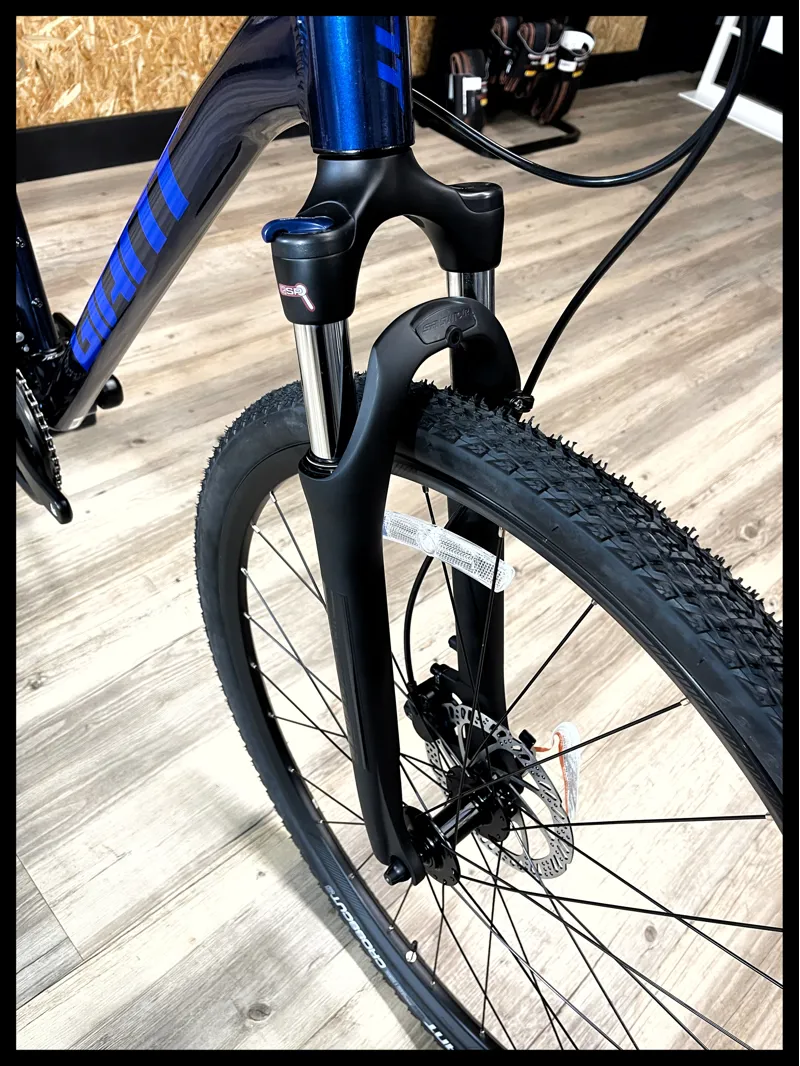 Giant Roam 2 Disc Medium Eclipse 2023-6