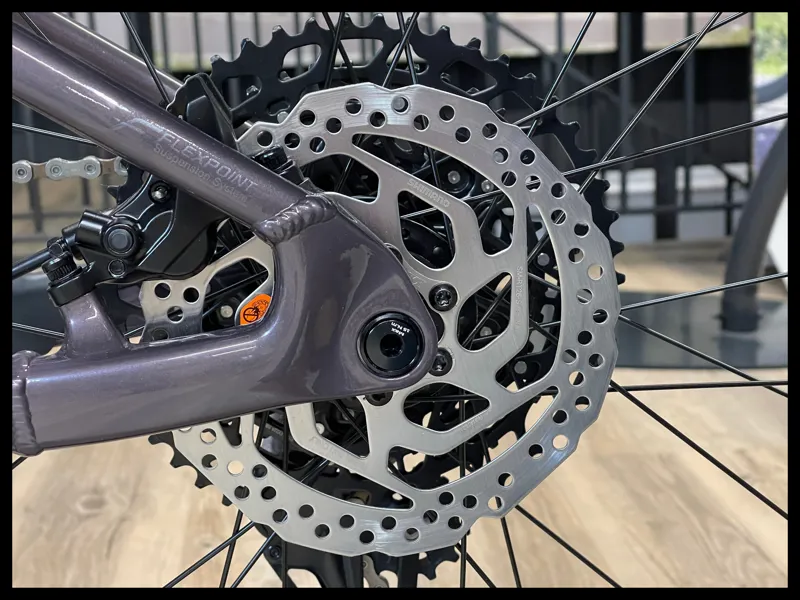 Liv Embolden 29 1 S Charcoal Plum 2024-8