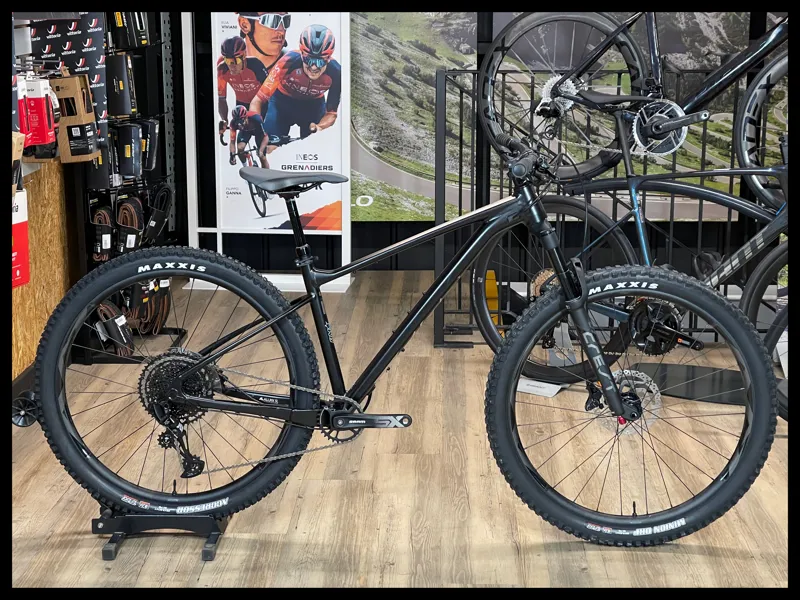 Giant Fathom 29 1 Medium Black 2023