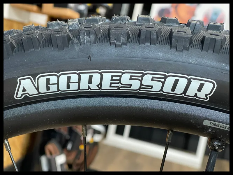 Giant Fathom 29 1 Medium Black 2023-9