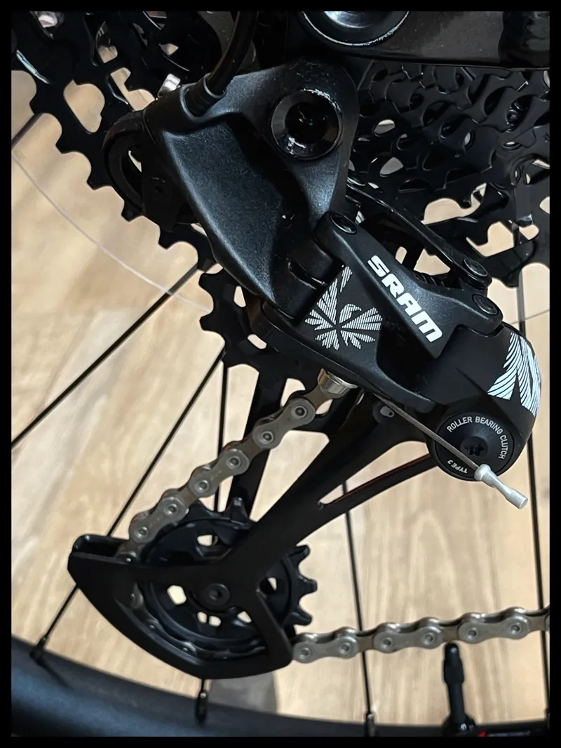 Liv Lurra 1 Small MTB 27.5 Panther 2024-3