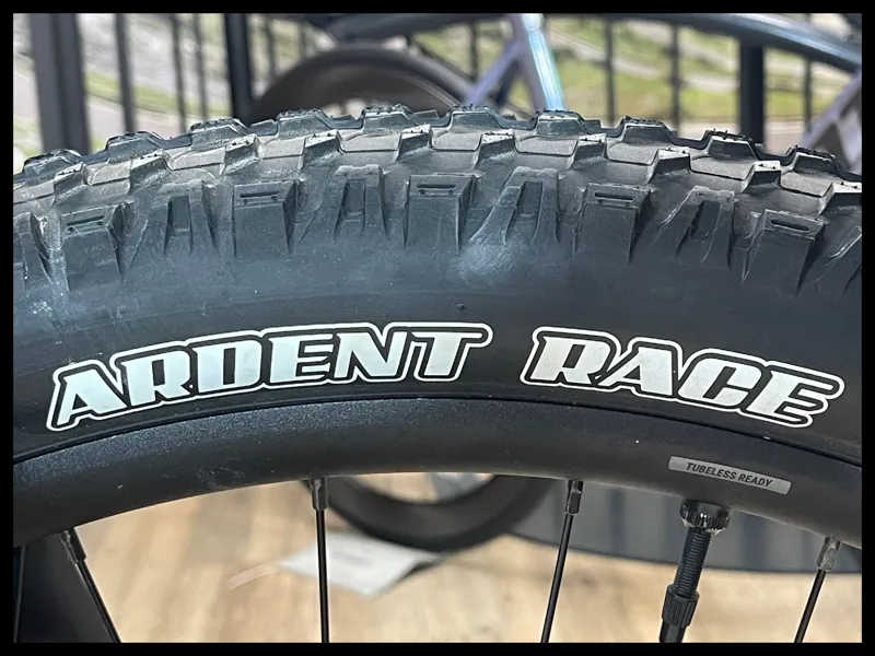 Liv Lurra 27.5 2 Small Sea Sparkle 2024-8