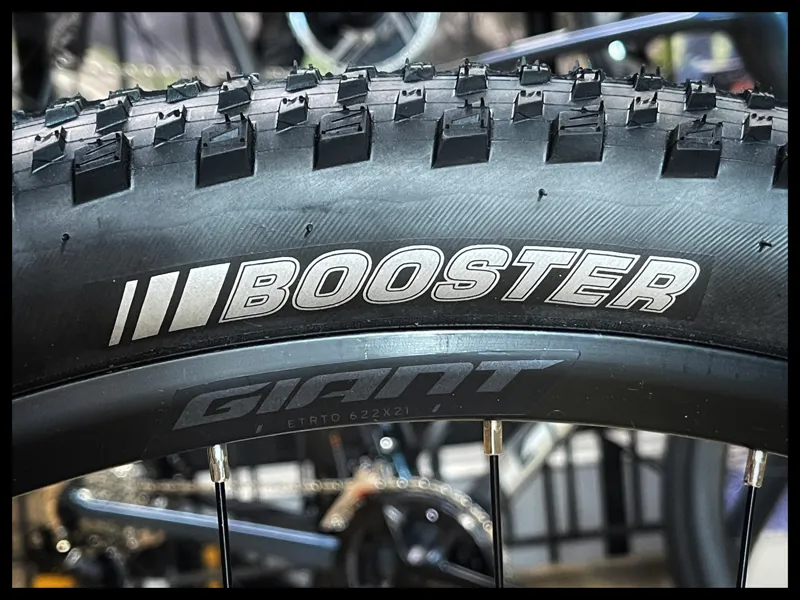 Giant Talon 3 Medium Metallic Black 2024-9