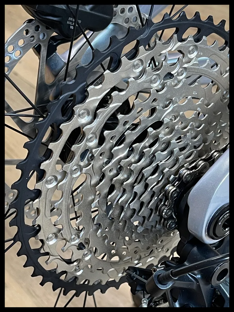 Giant Trance Advanced 29 2 Medium Carbon/Supernova 2024-2