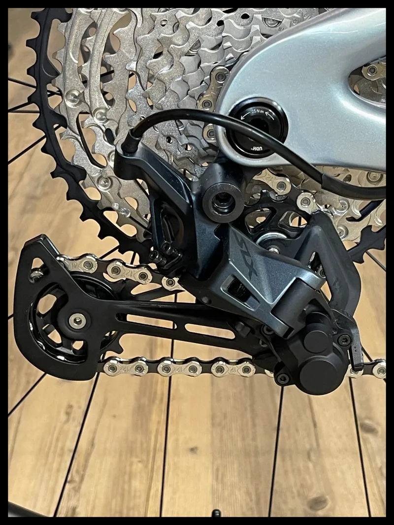 Giant Trance Advanced 29 2 Medium Carbon/Supernova 2024-3