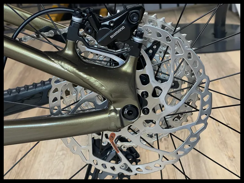 Giant Reign 2 29 Medium Black/Pyrite Brown 2024-8