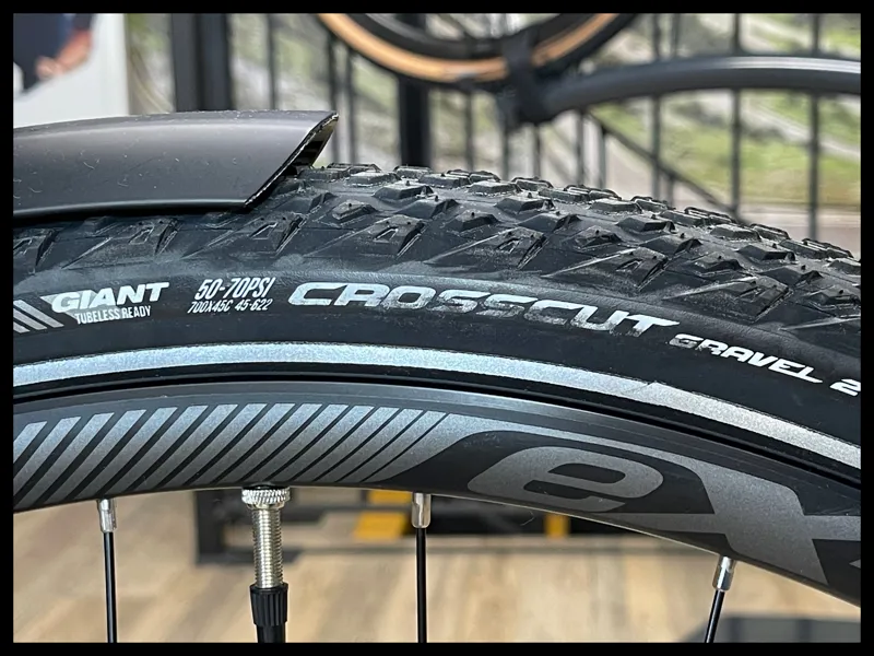 Giant Explore E+ 1 625Wh Gunmetal Black Small 2022-9