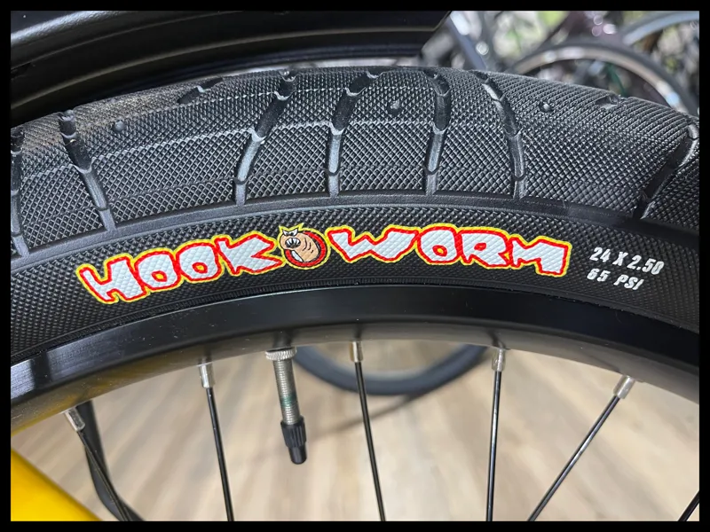 Momentum PakYak E+ 25km/h One Size Bumblebee 2023-8