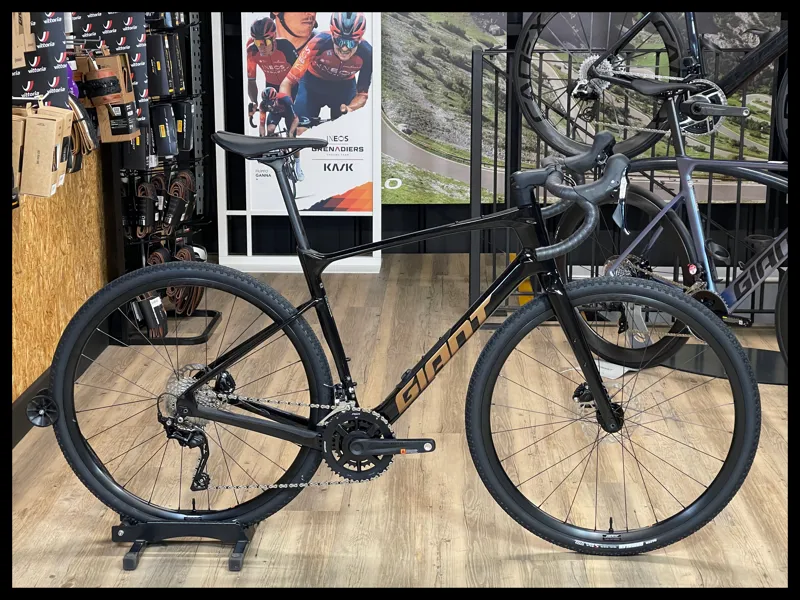 Giant Revolt Advanced 3 M-Large Panther 2025