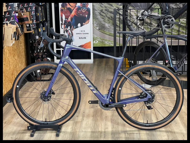 Giant Revolt Advanced Pro 0 Interstellar Large 2025 Ex-Demo-1