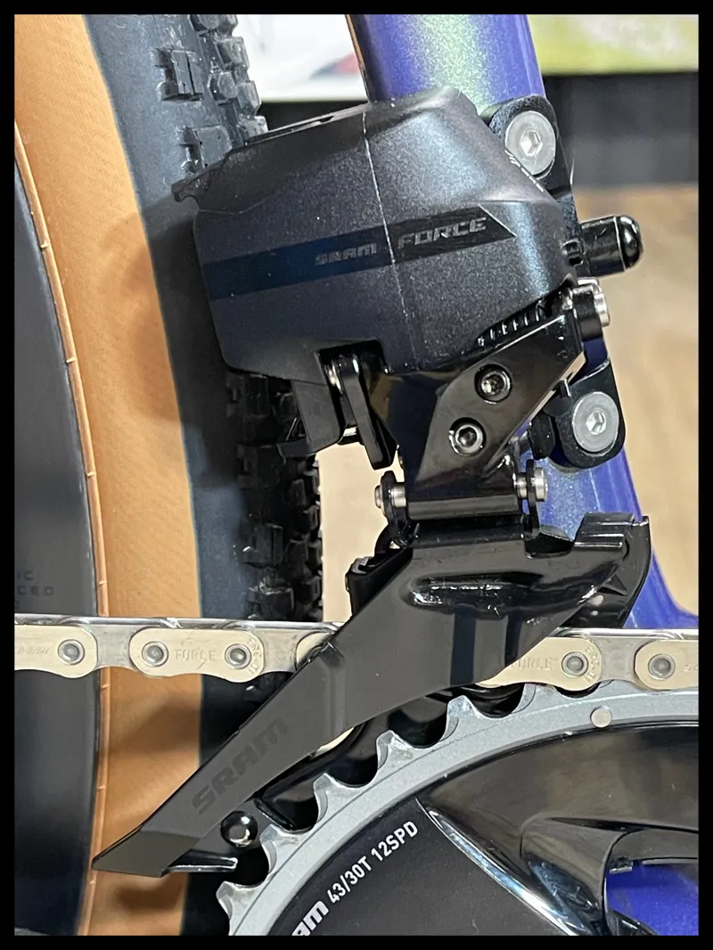 Giant Revolt Advanced Pro 0 Interstellar Large 2025 Ex-Demo-4