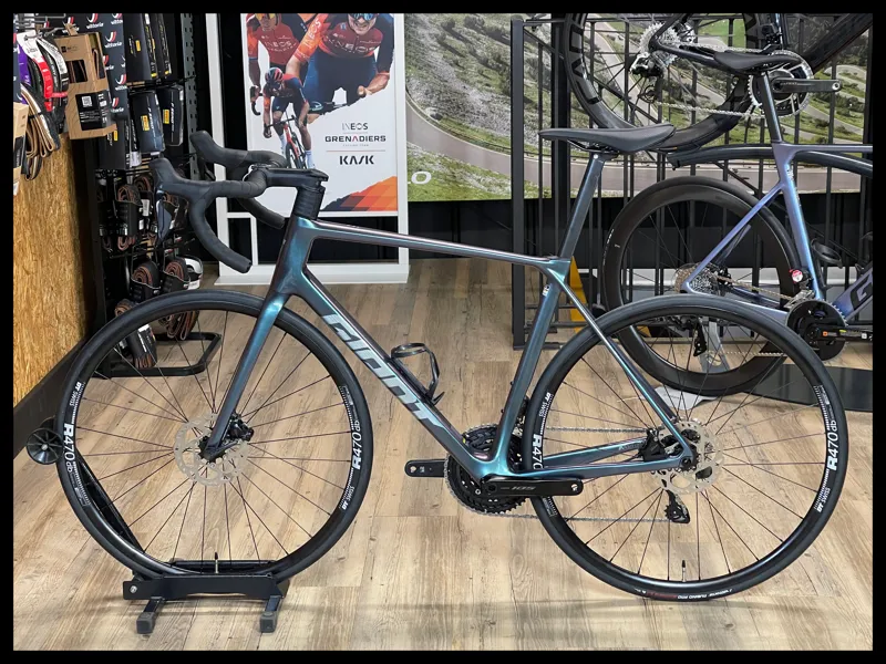 Giant TCR Advanced Pro Frameset Blue Dragonfly M-L 2025 Custom Build-1