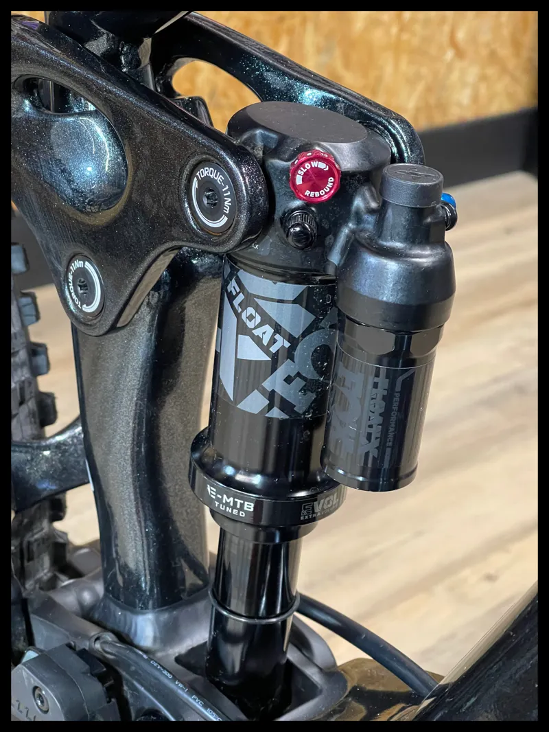 Giant Reign E+ 2  PRO MX Black Diamond-Black Medium 2022 Approved Used-5