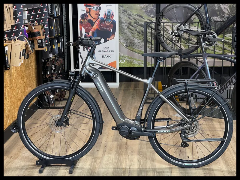 Giant DailyTour E+ 2 Dash D GTS Space Grey Medium 2022 Ex-Demo-1