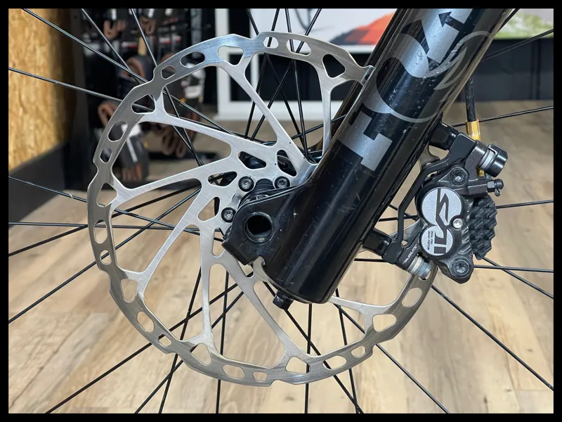 Giant Glory Advanced Small/Medium Shoreline 2024 Ex-Demo-7