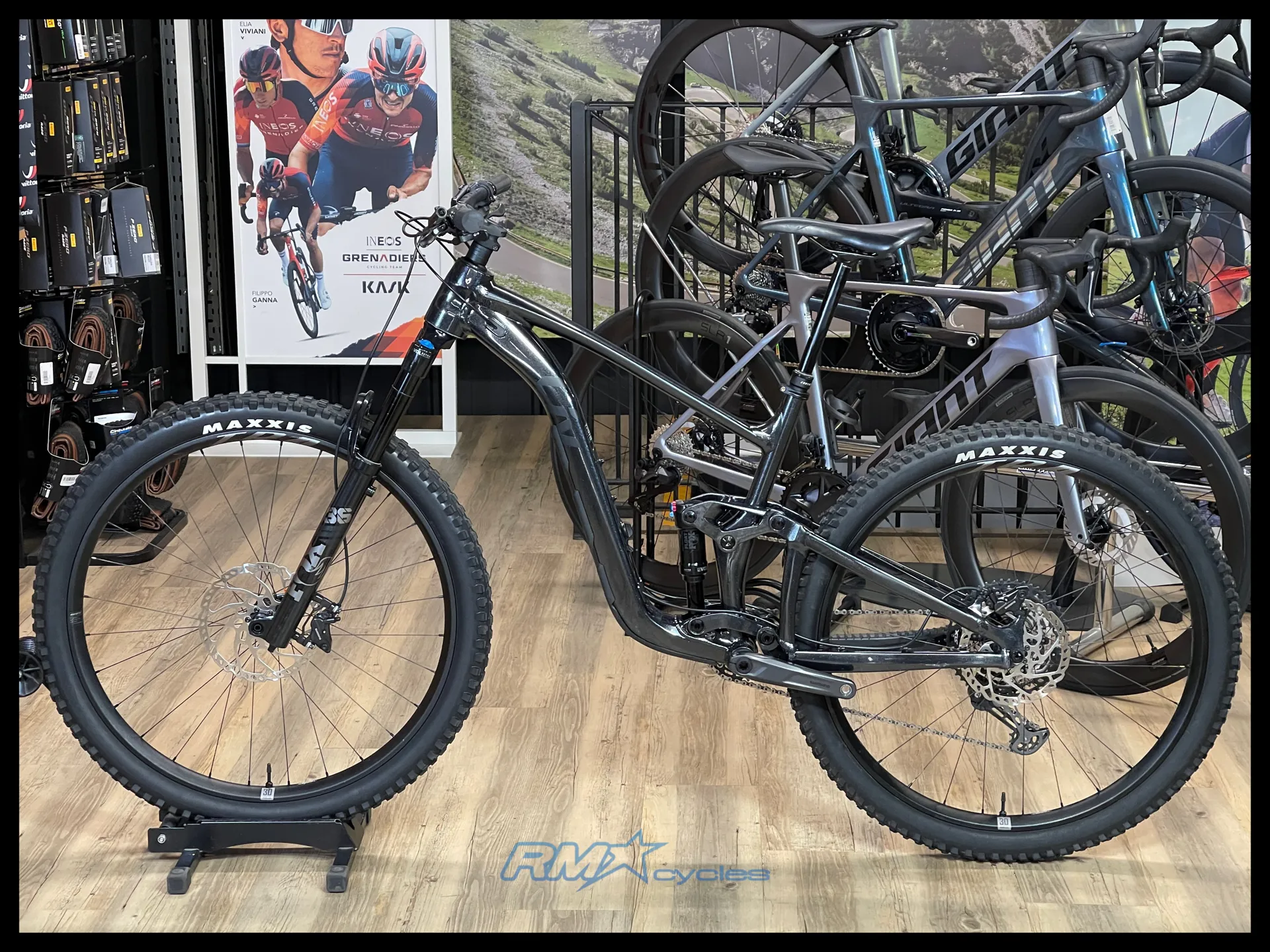 2024 Liv Intrigue X 1 Womens Carbon MTB in Black
