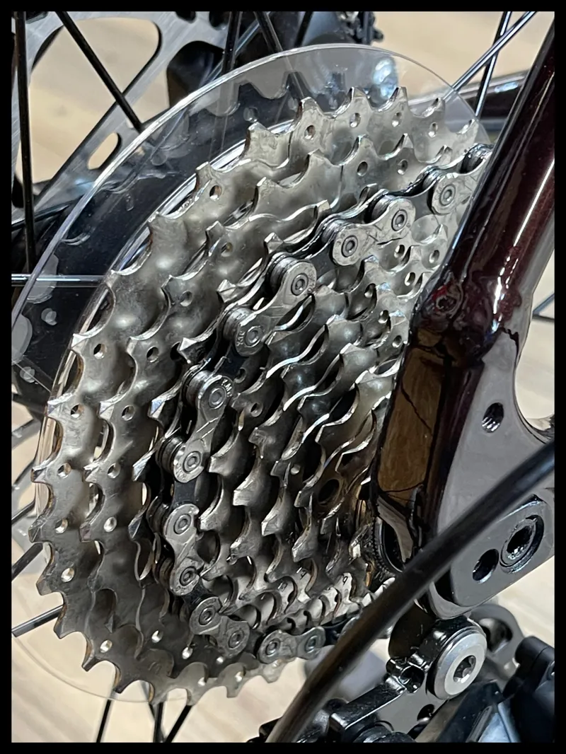 Giant Revolt 1 Cordovan Large-2