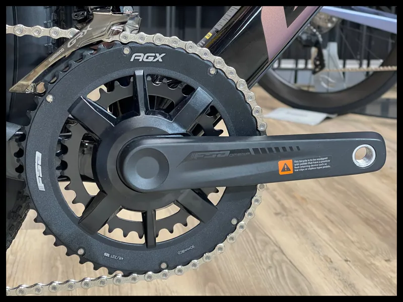 Giant Revolt Advanced 2 Carbon Small 2025-5