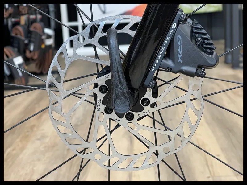 Giant Revolt Advanced 3 Panther Medium 2025-7