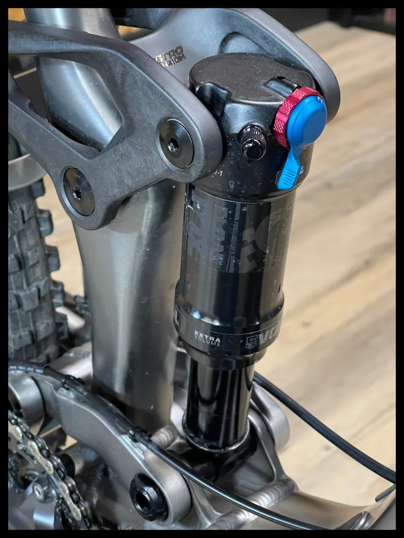 Giant Trance X 1 Smoke Metal Medium 2024 Ex-Demo-6