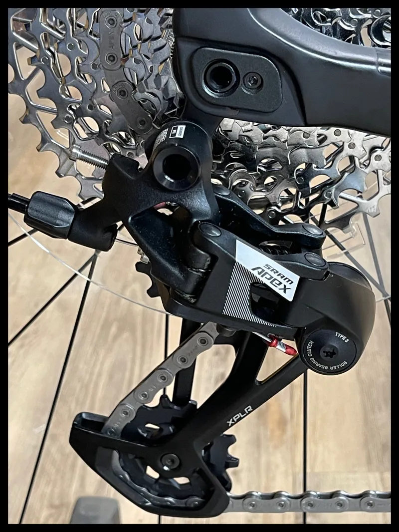 Giant Revolt Advanced Custom Build 2025 size ML-3