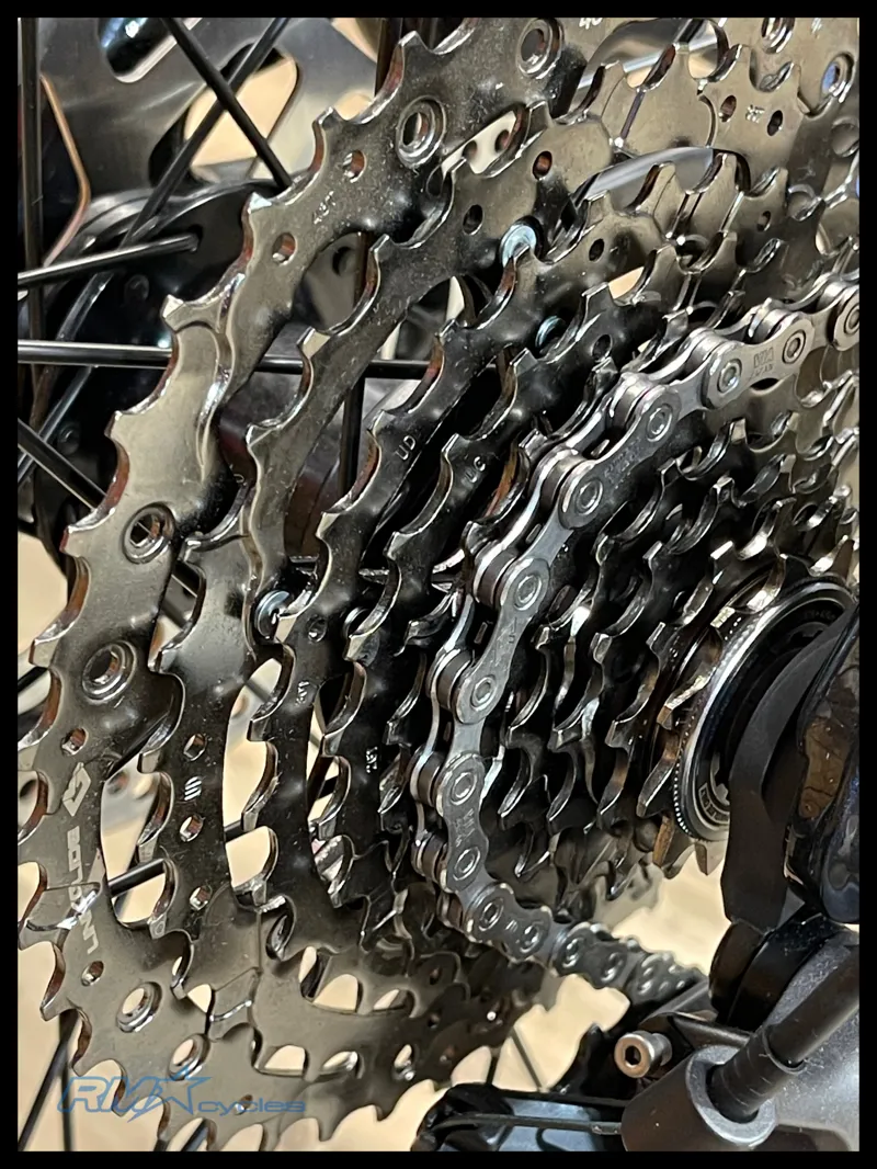 Liv Amiti-E+ 1 25km/h Small Estoril Blue 2023-3