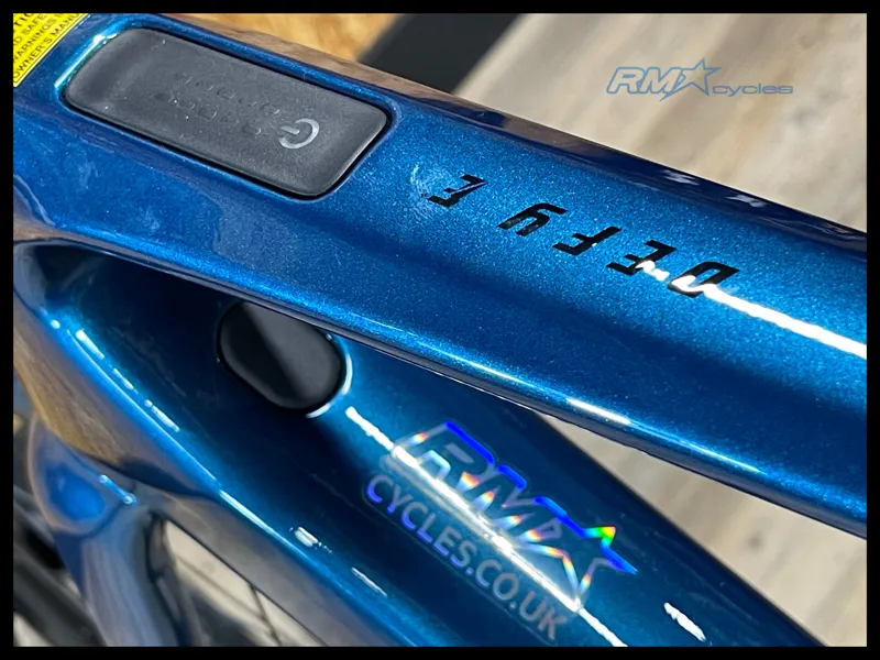 Giant Defy Advanced E+ Elite 2 25km/H Sea Sparkle Medium Ex Display-2