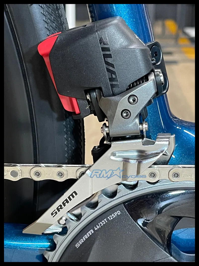 Giant Defy Advanced E+ Elite 2 25km/H Sea Sparkle Medium Ex Display-6