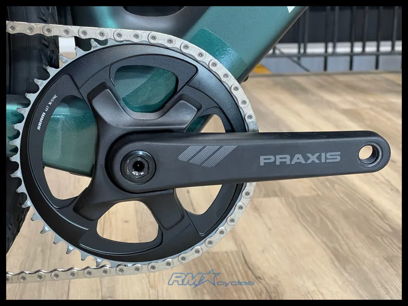 Giant Defy Advanced E+ Elite AR Medium in Matt Kelp Forest Ex Display-4