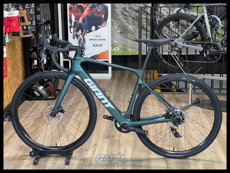 Giant Defy Advanced E+ Elite AR Medium in Matt Kelp Forest Ex Display-1