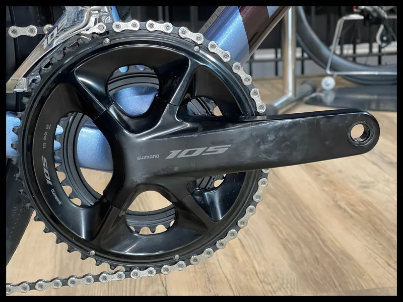 Giant Defy Advanced 1 Medium Frost Silver 2024 Ex-Demo-5