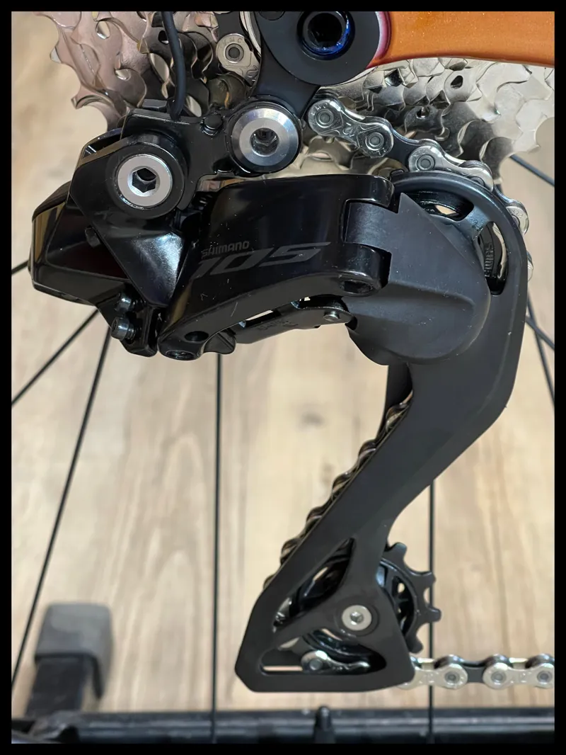 Giant  Defy Advanced 1 Medium Solar Flare 2024-4