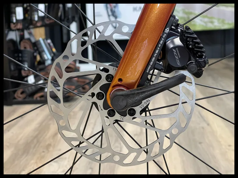 Giant  Defy Advanced 1 Medium Solar Flare 2024-7