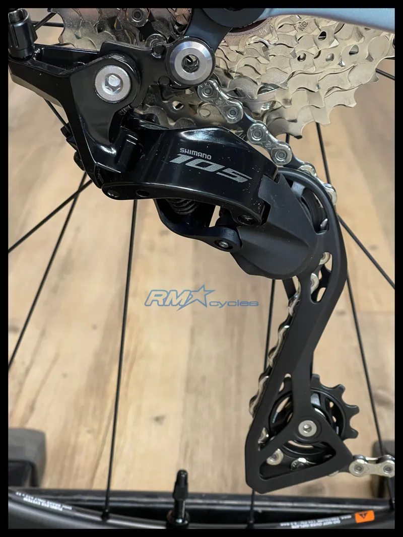 Giant Defy Advanced Pro 2 Medium Prismatic Haze 2024-4