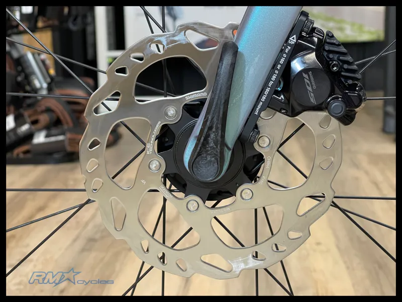 Giant Defy Advanced Pro 2 Medium Prismatic Haze 2024-7