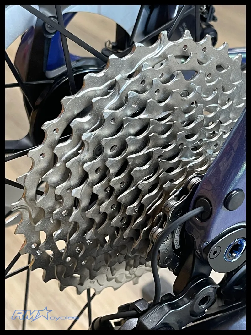 Giant Defy Advanced Pro 0 Medium Interstellar 2024-2