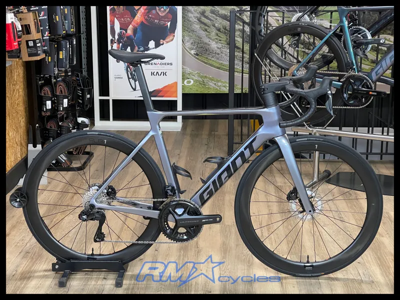 Giant Propel Advanced Pro 0-Di2 Medium Mercury 2025