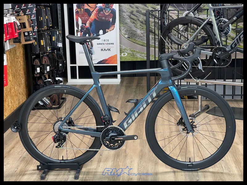 Giant Propel Advanced Pro 0-AXS Medium Ocean Twilight 2025