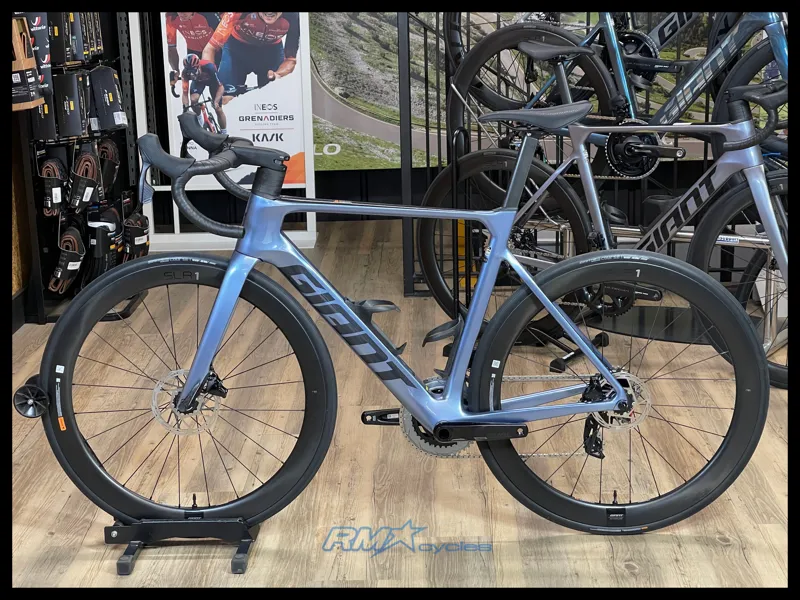 2025 Giant Propel Advanced Pro 1 M Frost Silver Ex-Display-1