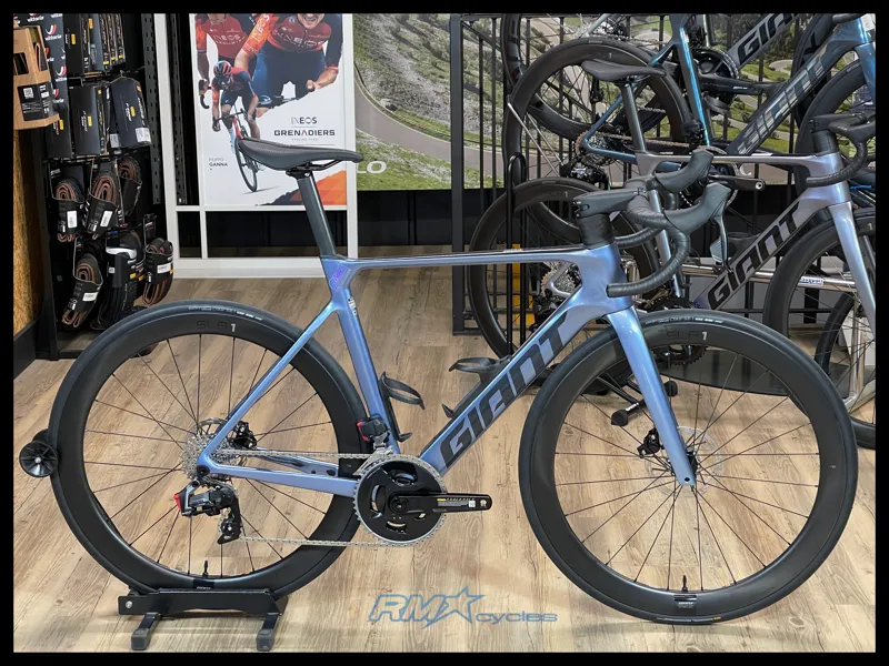 2025 Giant Propel Advanced Pro 1 M Frost Silver Ex-Display