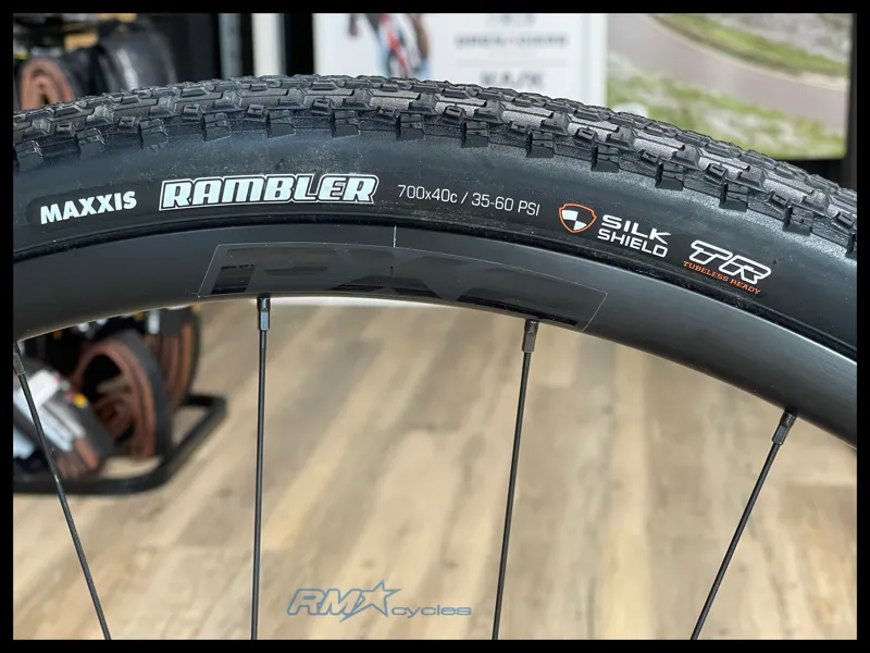 Giant Revolt Advanced 2 Medium Solar Flare-10