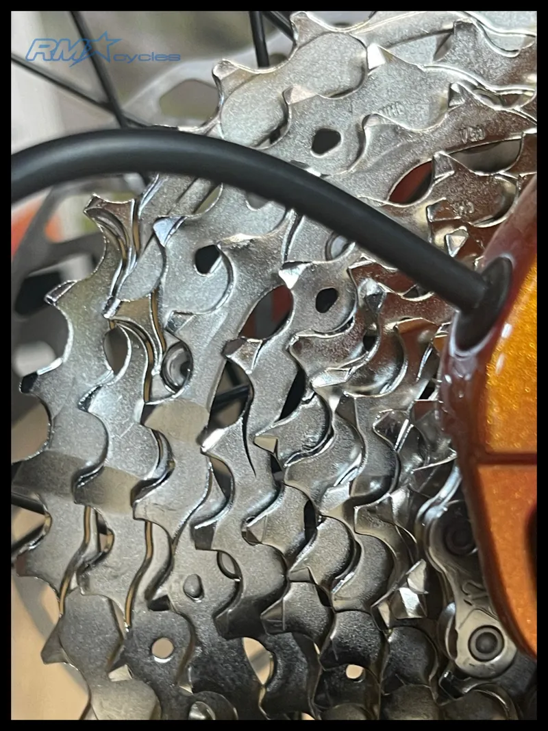 Giant Revolt Advanced 2 Medium Solar Flare-2