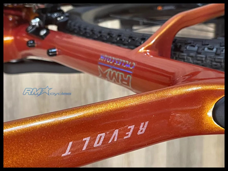 Giant Revolt Advanced 2 Medium Solar Flare-6