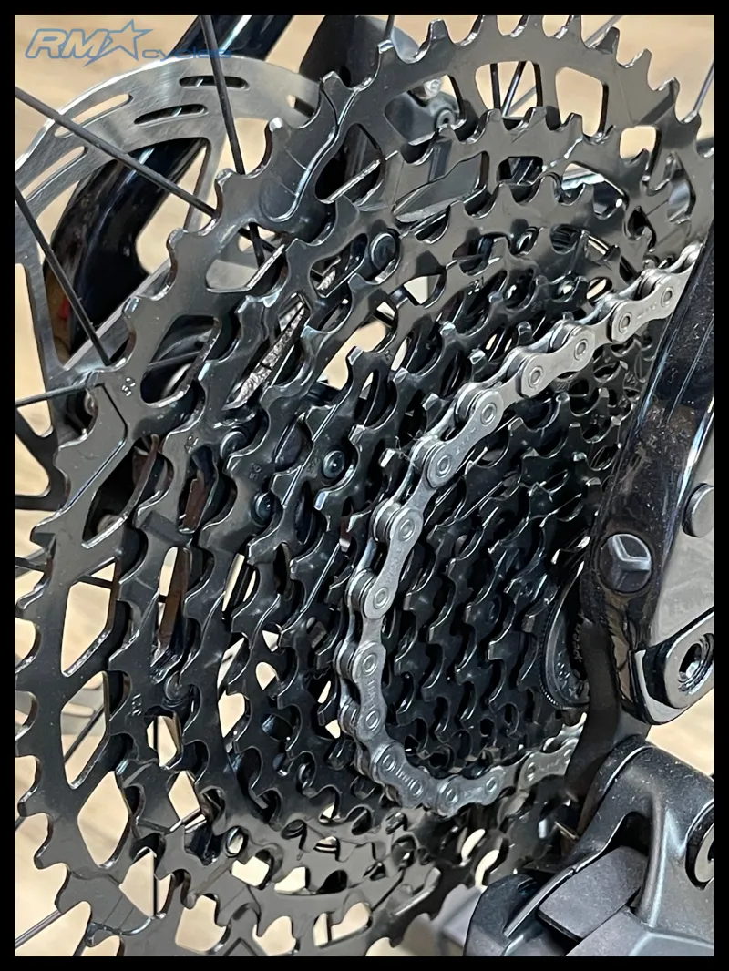 Giant Revolt X Advanced Pro 2 Medium in Meteor Storm 2024 Ex-Display-3