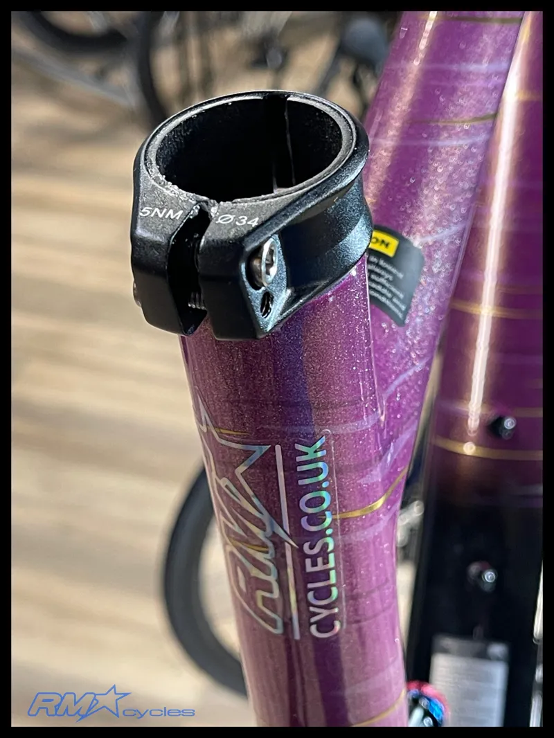 Liv Pique Advanced 29 0 Large Mulberry Glitter 2024 FRAME ONLY-5